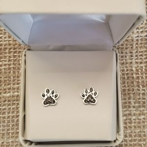 Affinity Diamond Paw Print Stud Earrings